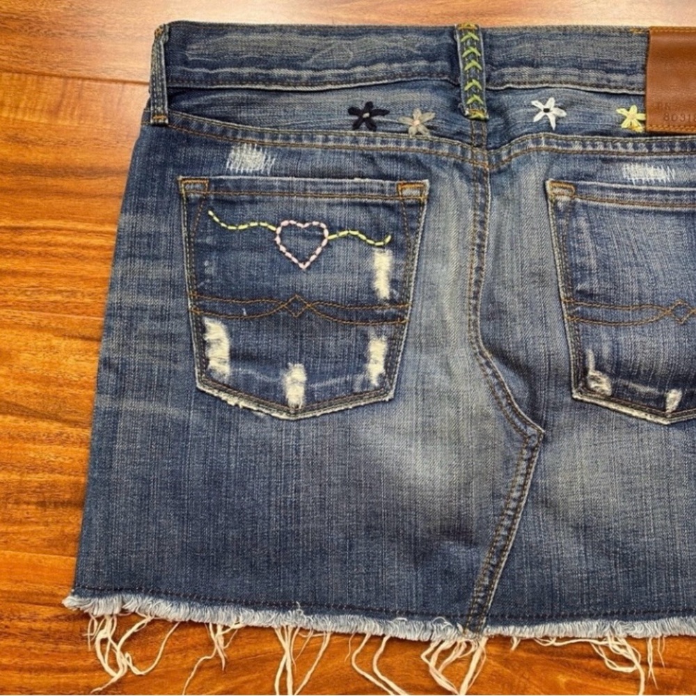 Lucky Brand Y2K Zoe Embroidered Patchwork Denim Mini Skirt Size 00 Boho Western - Picture 7 of 16